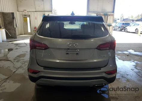 2017 Hyundai Santa Fe Sport z USA, uszkodzony, nr VIN 5NMZUDLB0HH012693